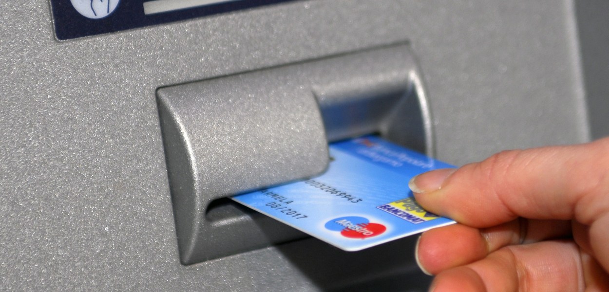 L'effecacia del pagamento obbligatorio con bancomat è nulla senza multe