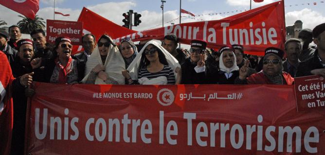 Tunisia in marcia contro il terrorismo