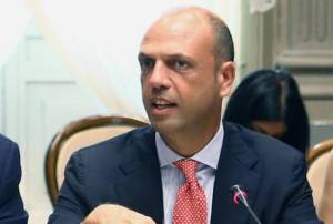 Verso una federazione dei partiti centristi che appoggiano il governo