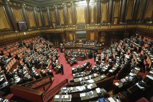 Sfiducia al governo bocciata