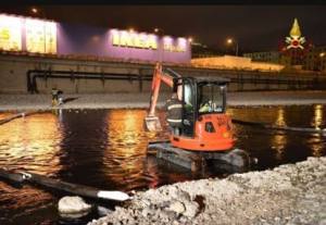 Guasto alla raffineria di Genova: il petrolio si riversa in mare