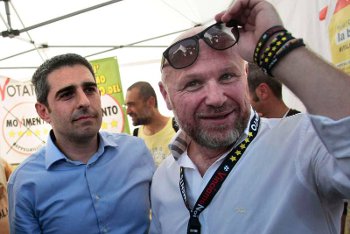 Pizzarotti sospeso, Nogarin no. Uno non vale uno.