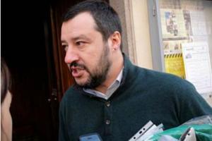 Salvini contestato a Roma e Bologna