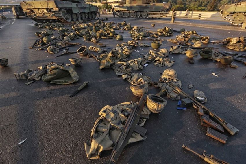 quella di Erdogan non è una democrazia;ma un golpe resta sempre un golpe.