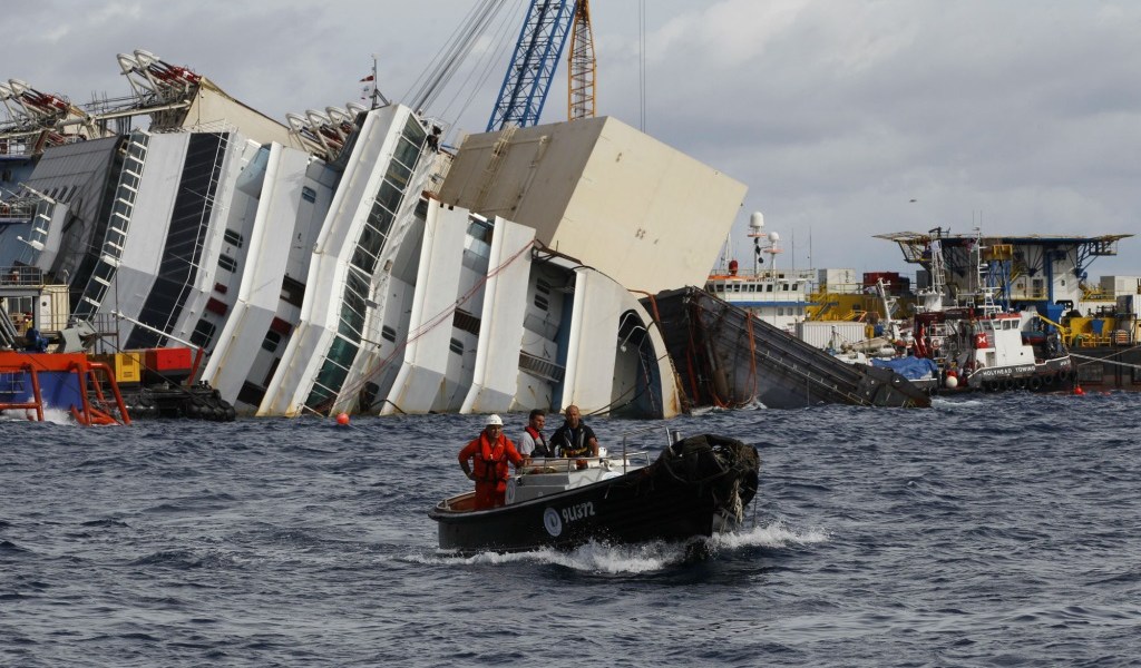 Naufraga la Costa Concordia