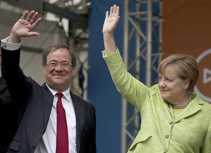 Germania: Merkel vince in Nordreno-Westfalia