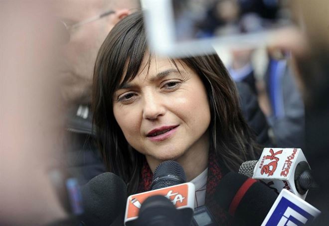 Serracchiani: “Più grave se uno strupro lo commette un profugo”