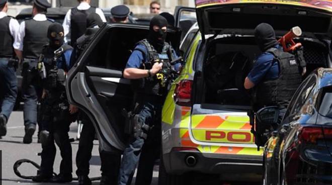 Attentato a Londra: Isis rivendica