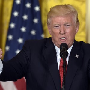 Clima, Trump verso l'uscita dagli accordi di Parigi sul clima