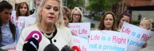 Irlanda del Nord: passa l'aborto gratuito