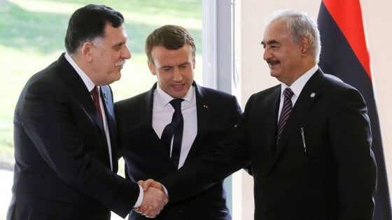 Libia, Macron fa siglare tregua