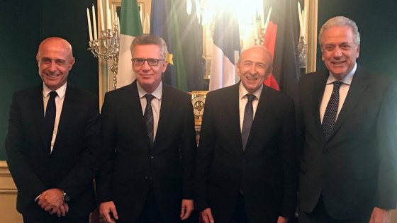 Migranti, "piena intesa" nel vertice tra Italia Francia e Germania