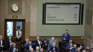 Polonia, Parlamento approva riforma Corte suprema