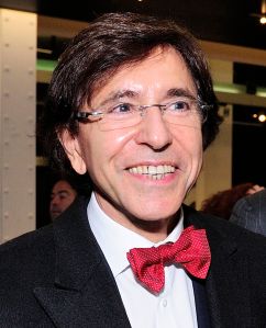 Belgio, il nuovo governo del socialista Di Rupo ottiene la fiducia