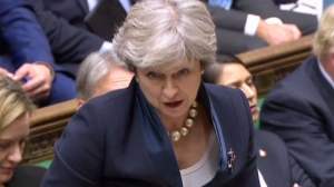 Brexit, May: Gb uscirà il 29 marzo alle 23