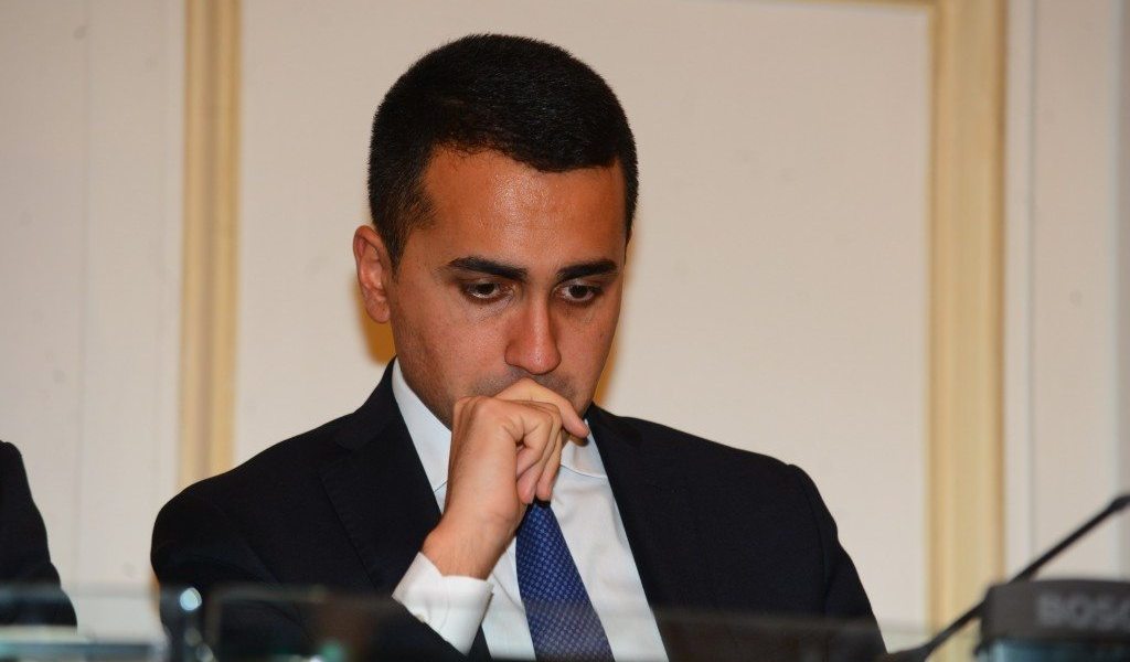 Di Maio cancella confronto tv con Renzi. Renzi: 'Ridicolo, io ci sarò'