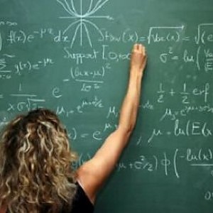 Scuola, soldi tolti ai prof