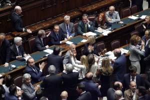 Fiducia al governo Berlusconi