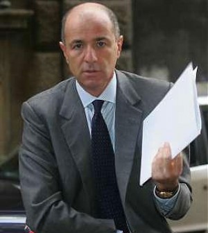 Il Senato approva il decreto semplificazioni e sviluppo.