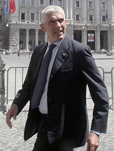 Ironia Udc contro il Pdl: "Grazie di esistere"