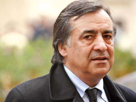 Rifiuti, nuove difficoltà per la raccolta Orlando scrive a Monti