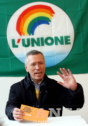 Appello a Ferrante per i Pacs