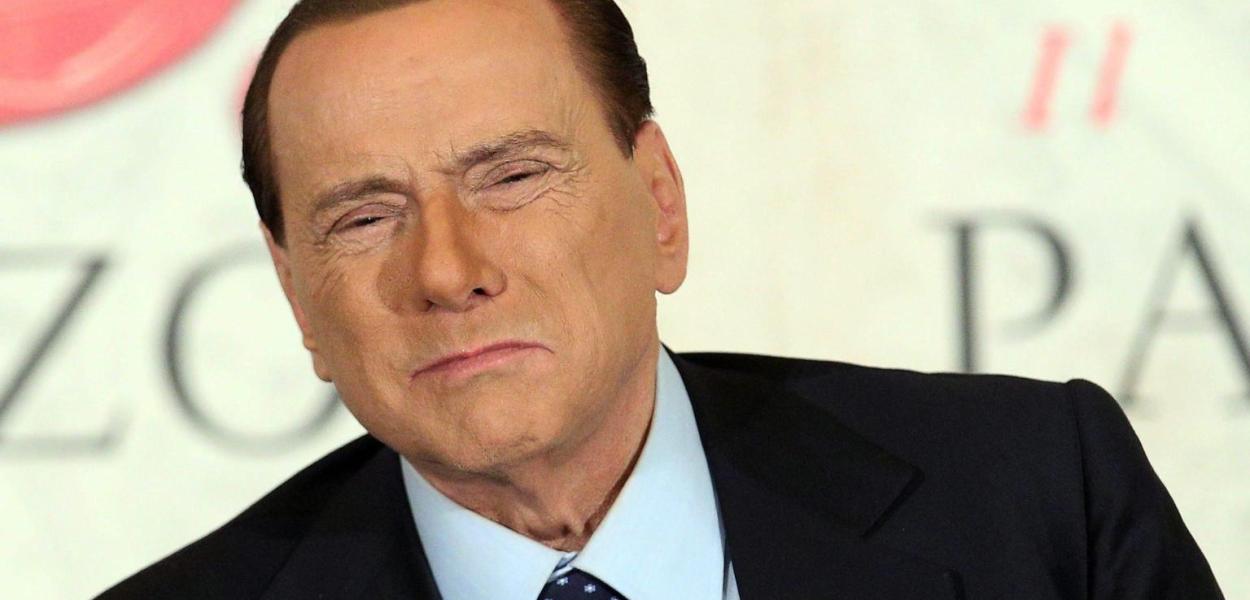 Berlusconi (ex costruttore) non vuole che inchieste su terremoto Abruzzo gli oscurino la passerella elettorale