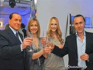 Berlusconi tra il suo divorzio e Noemi Letizia