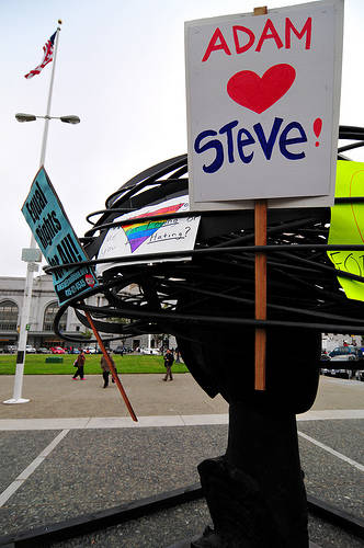 Connecticut: matrimoni etero e gay sono identici