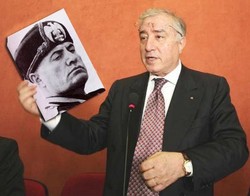 Dell'Utri: Mussolini troppo buono
