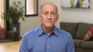 Israele, incriminato l'ex premier Olmert