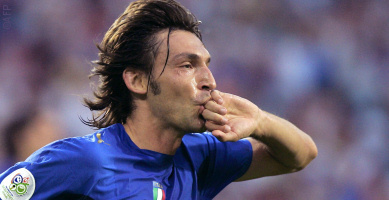 Esordio vittorioso per l'Italia contro il Ghana: 2 a 0 con gol di Pirlo e Iaquinta