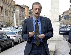 Fassino attacca D'Alema "Anche tu tra gli sconfitti"