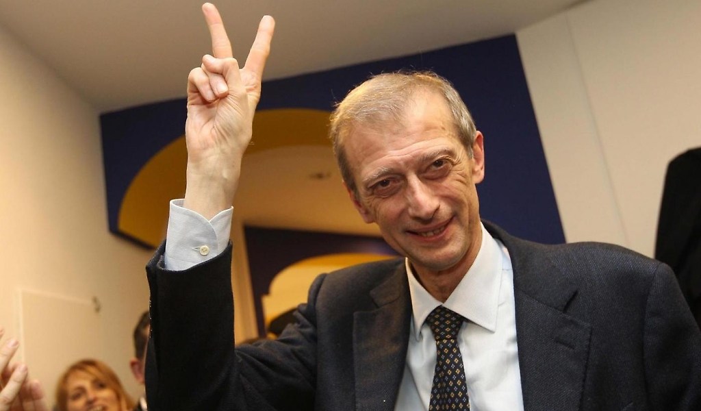 Fassino vince le primarie a Torino