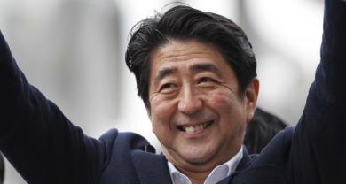 Giappone: Abe rivince le elezioni