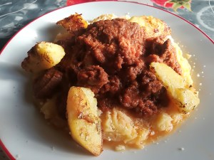 Corona di patate con cinghiale