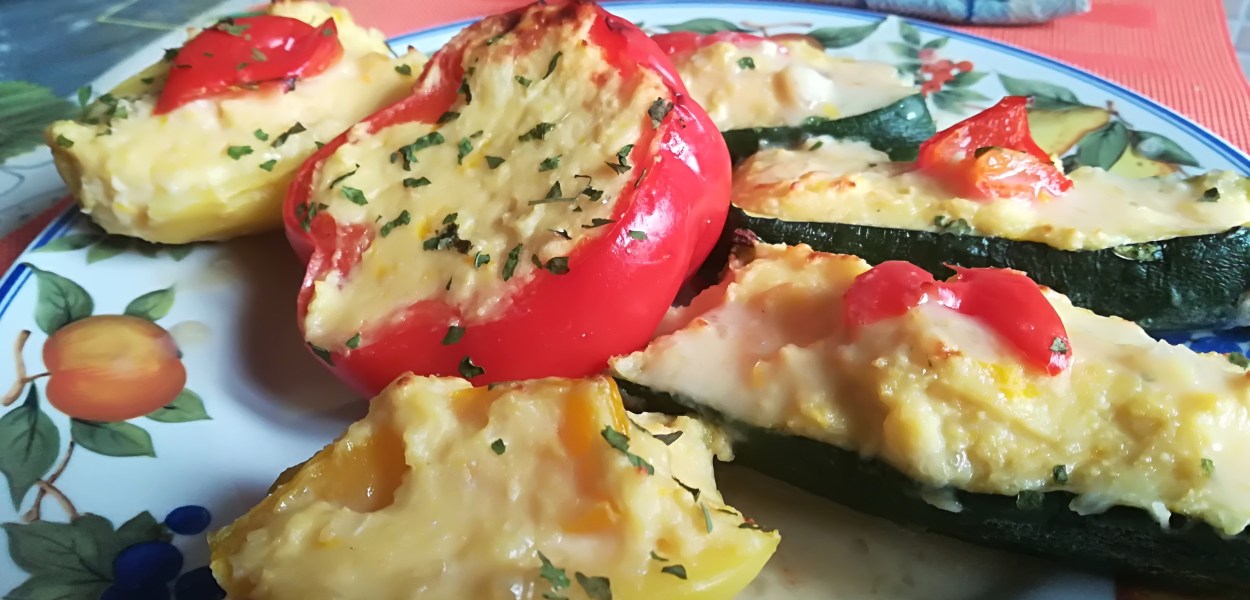 Peperoni e zucchine ripiene