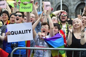 Irlanda: sì alle coppie di fatto anche gay