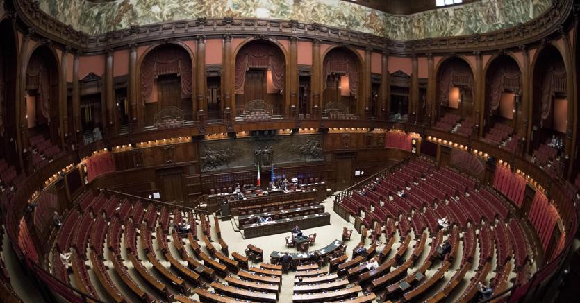 La Camera approva il processo lungo