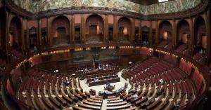 La Camera approva il processo lungo