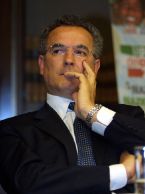 Lamberto Sposini se ne va dal tg5 e da Mediaset.