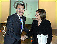 L'Annunziata incalza anche Prodi. Lui s'arrabbia: "Ma non me ne vado"