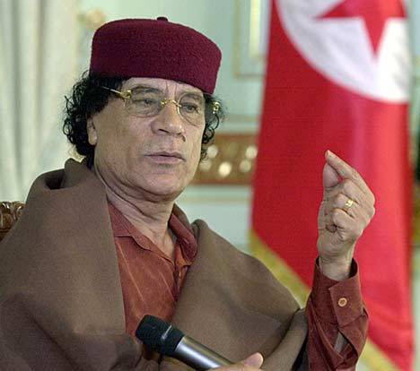 Libia in rivolta, Gheddafi in tv nega di aver lasciato paese