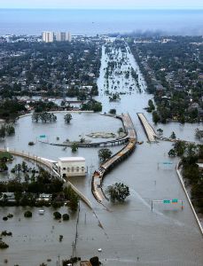 New Orleans, iniziata l'evacuazione.