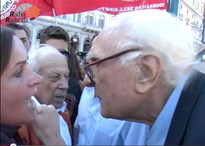 Pannella cacciato dal corteo