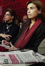 Primo attacco a l'Unità con "consiglio" a Veltroni