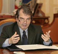 Sì del Senato al ddl Brunetta la riforma anti-fannulloni è legge