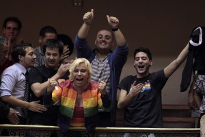 Uruguay: la Camera approva la legge per le adozioni da parte dei gay