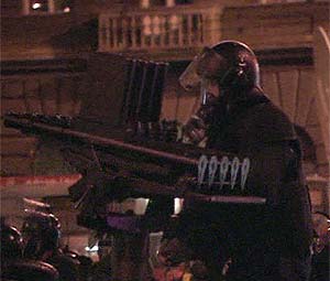 Budapest di nuovo teatro di scontri tra manifestanti anti-governativi e polizia