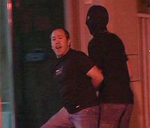 La polizia decapita i vertici del partito illegale Batasuna